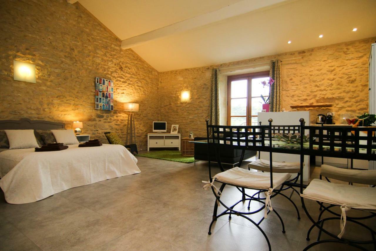 Villevieille Mas De La Rivoire B&B מראה חיצוני תמונה