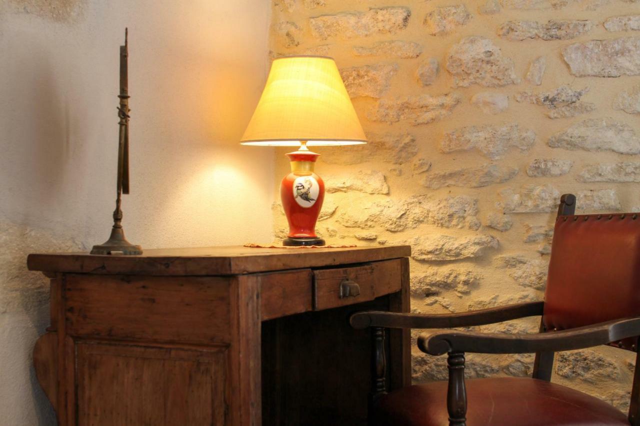 Villevieille Mas De La Rivoire B&B מראה חיצוני תמונה