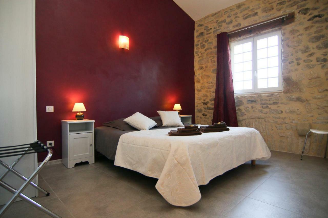 Villevieille Mas De La Rivoire B&B מראה חיצוני תמונה
