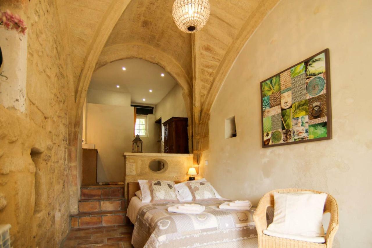 Villevieille Mas De La Rivoire B&B מראה חיצוני תמונה